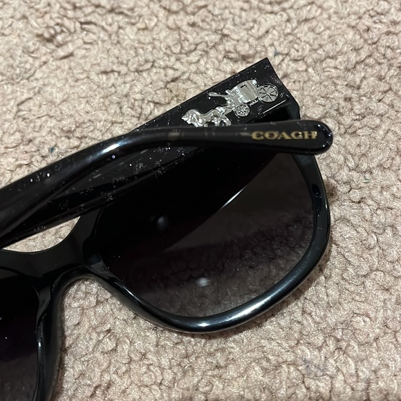 Coach Sunglasses - Picture 4 of 4